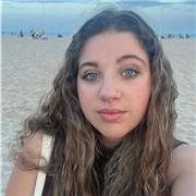 Chica estudiante, responsable y paciente con muchas ganas de poder apoyar y ayudar con las tareas escolares al resto